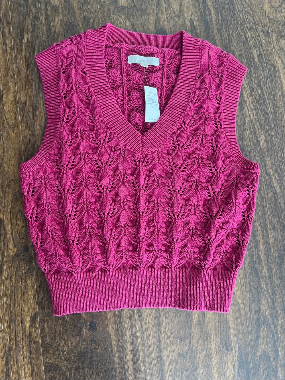 NWT LOFT Wine/Magenta Openwork Cable V-Neck Sweater Vest -Large perfect for Fall